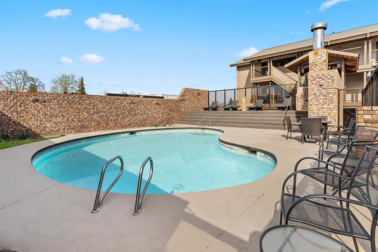 Cedar Street Hotel & Suites Sandpoint Εξωτερικό φωτογραφία
